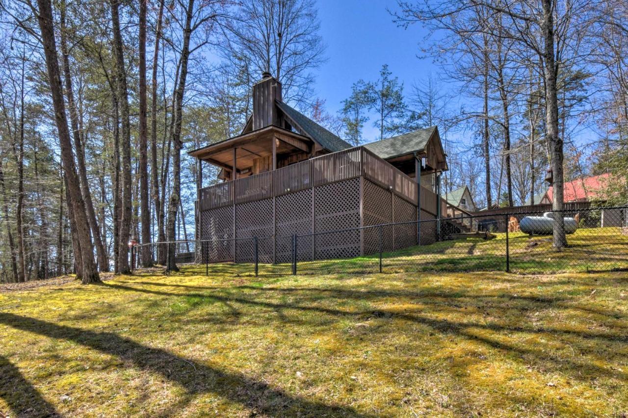 Helen Cabin With Deck And Hot Tub Less Than Half Mi To Main St Luaran gambar