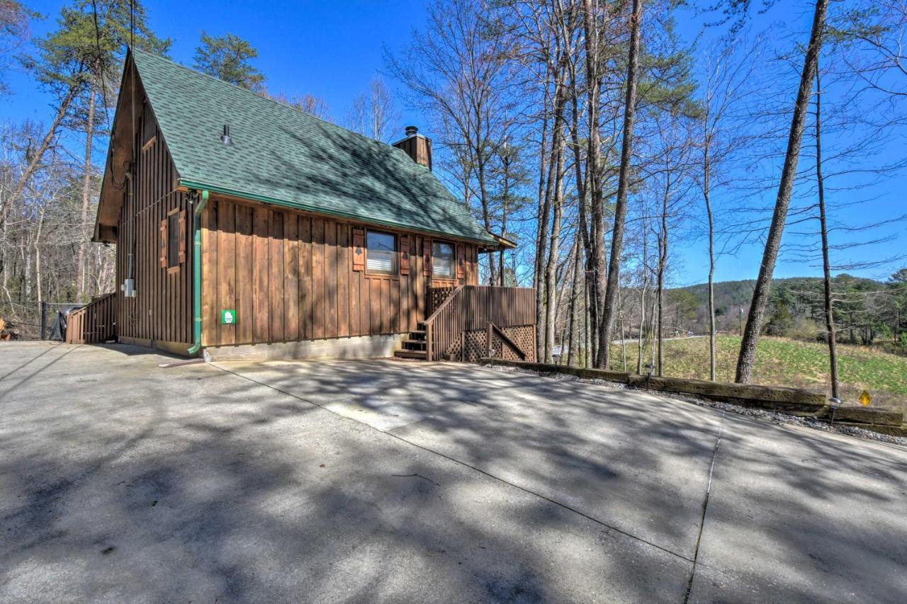 Helen Cabin With Deck And Hot Tub Less Than Half Mi To Main St Luaran gambar